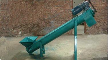 早期谷物升降機(jī)的制作材質(zhì)與使用